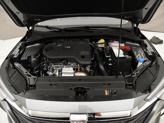 173匹，百公里8.1s，还比思域便宜。体验荣威i6MAX