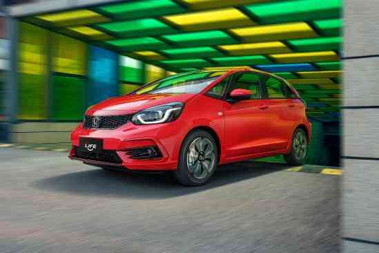 本田又一爆款车来袭，颜值不输飞度，配置更加厚道，关键还省油