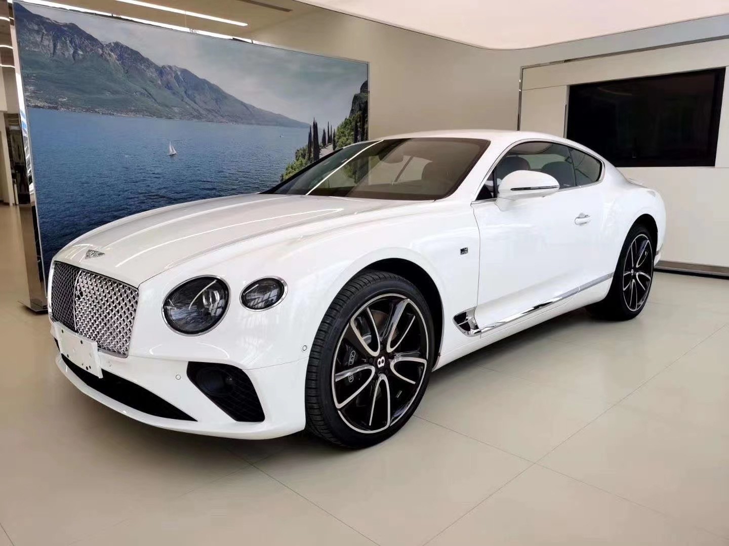 2020款宾利欧陆GT4.0v8店内优惠促销     