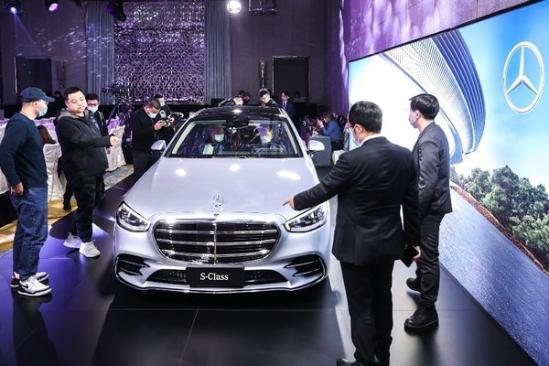 未来可期 -- The Year Ahead展望2021峰会成功举办