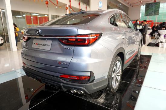 究竟变了哪儿？抢先体验新款长安CS85 COUPE