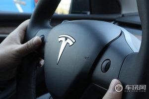 特斯拉举办国产Model Y与全新Model 3试驾会