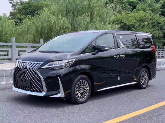 雷克萨斯LM300 四座现车 大空间MPV中劳斯