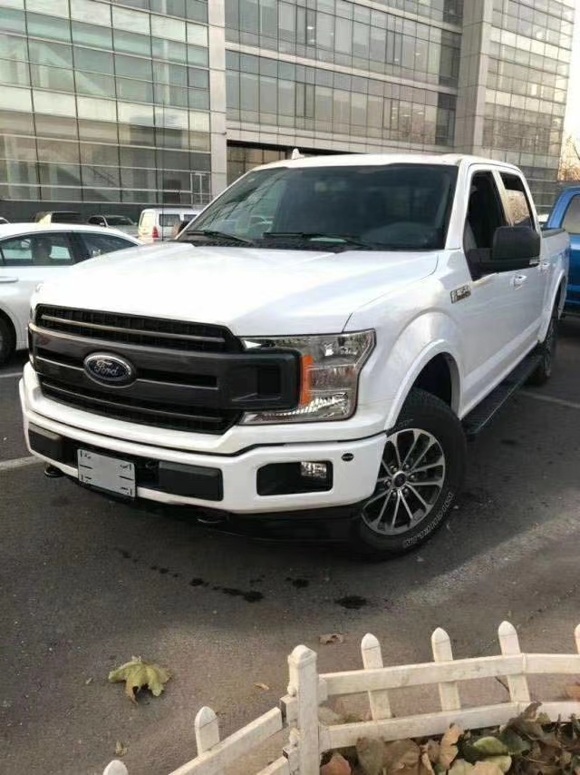 2021款福特猛禽F150 表面颇具动感内饰奢华