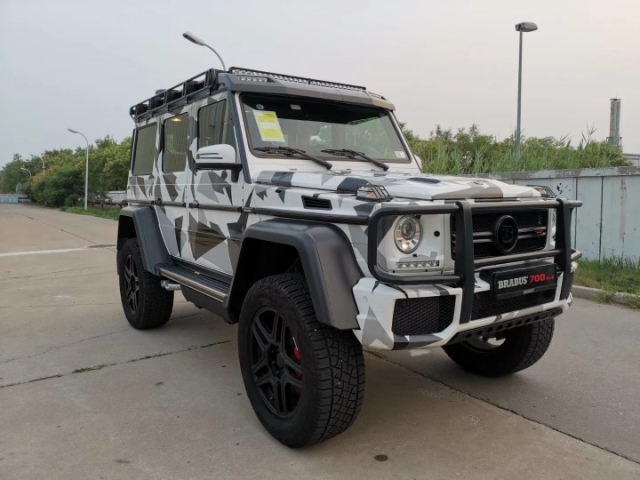 奔驰巴博斯G500 4X4拥有强度极高的越野性