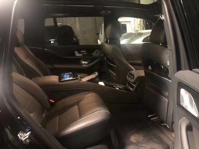 21款奔驰迈巴赫GLS600国六现车多少钱  
