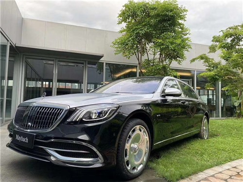 2021款奔驰迈巴赫S680全车B7级防弹定制