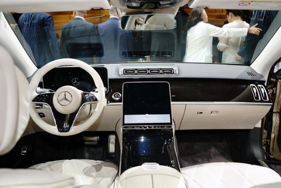 去年全球卖出1.3万台,中国占71%,迈巴赫S级纯靠国人养活