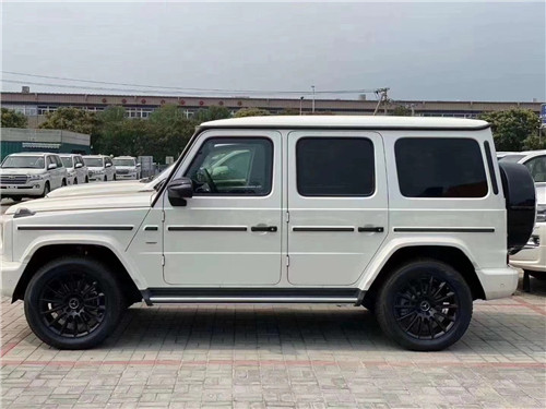 21奔驰G500时光铭刻版汽油国六现车    