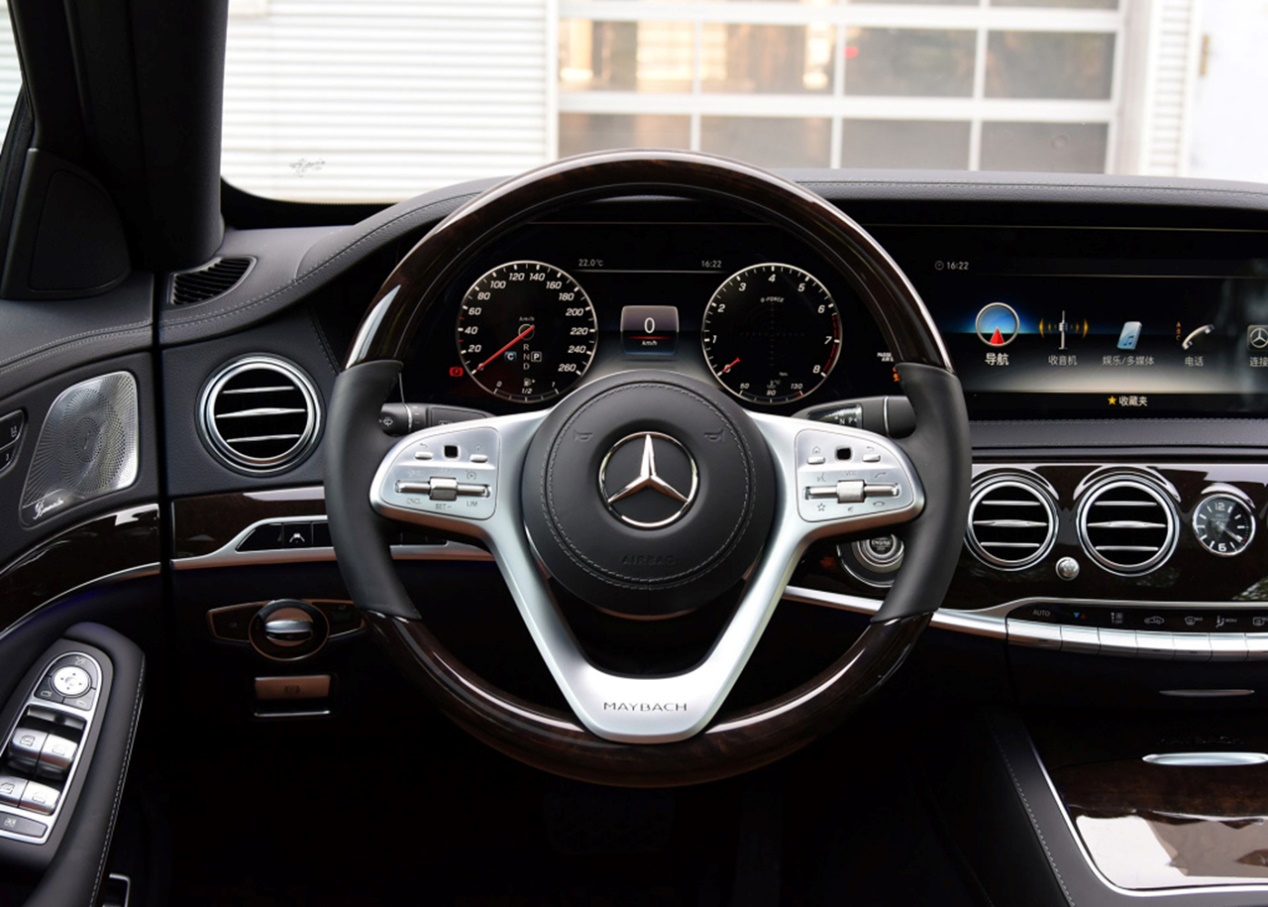 这才是真正的S，3.0T+48V轻混145.88万：迈巴赫S