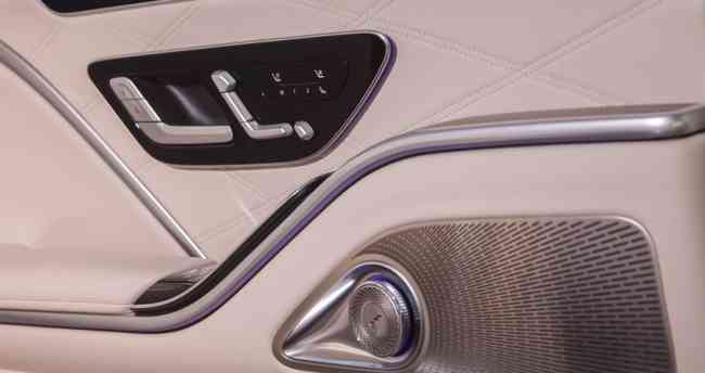 听引擎声浪轰鸣2021款迈巴赫S450 S580 