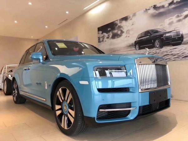 2021款库里南最新价格地表最奢华SUV   
