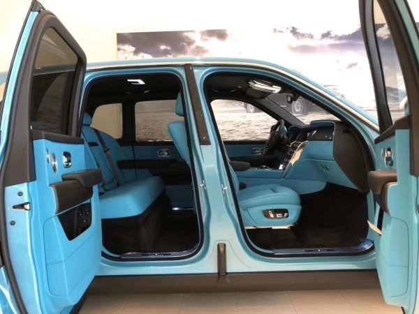 2021款库里南最新价格地表最奢华SUV   