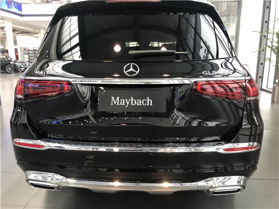 奔驰迈巴赫GLS480与迈巴赫GLS600PK    