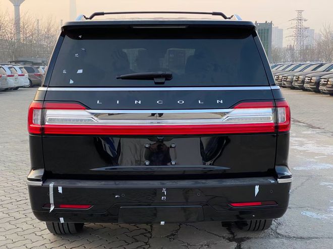 21款全新林肯领航员国六全尺寸豪华SUV 