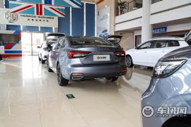 上汽集团-荣威i6 MAX-300TGI 自动爽酷天幕智驾Supreme版