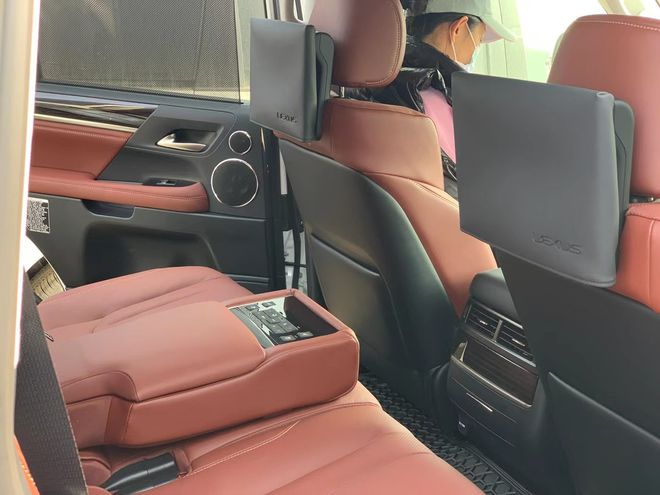 21款雷克萨斯LX570黑耀版全球限量500台