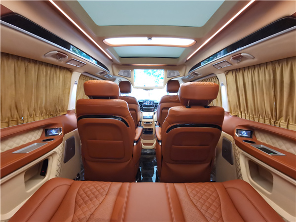 奔驰V260L高顶迈巴赫,豪华行政级MPV