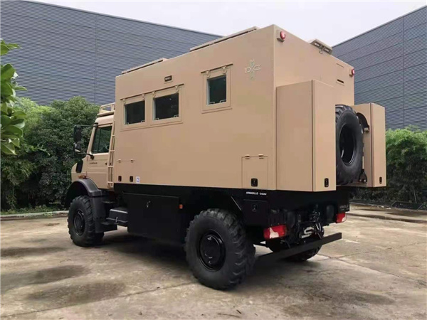奔驰乌尼莫克U-4023越野房车，限量一台