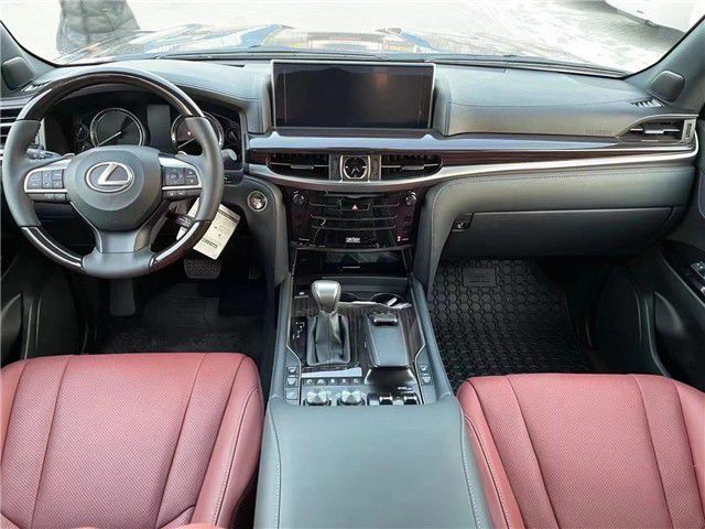 2021款美规版雷克萨斯LX570八座现车   
