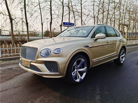 2021款宾利添越4.0举世闻名的超豪华SUV
