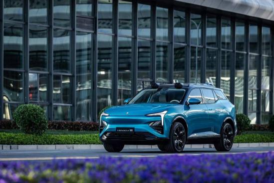 恒驰5 抢先体验 定义豪华科技新标准