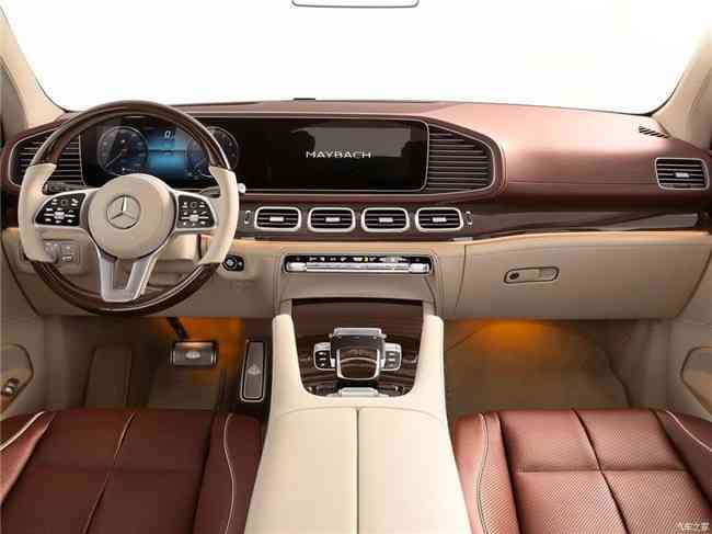 2021款奔驰迈巴赫GLS600 碧玺红加多少 