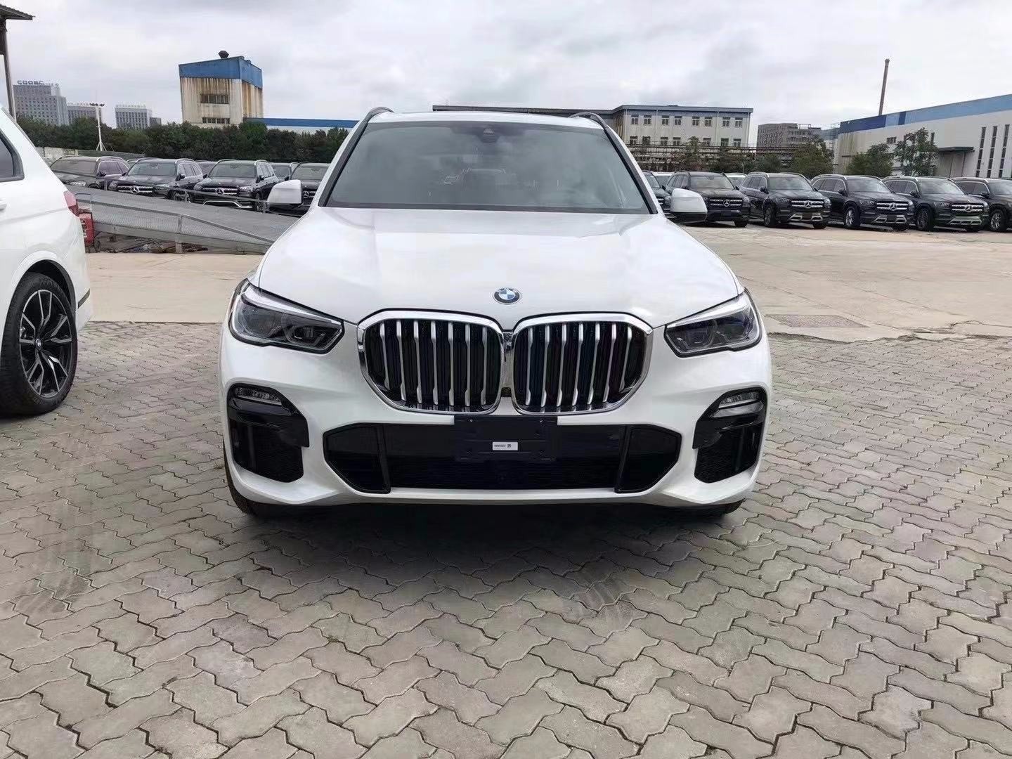 21款宝马X5 3.0T全国可办理分期购车   