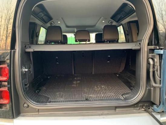 2021款路虎卫士国六预售动力领先能力强