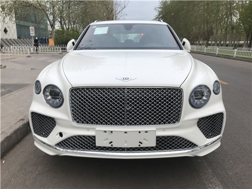 21款宾利添越  媲美劳斯莱斯的SUV     