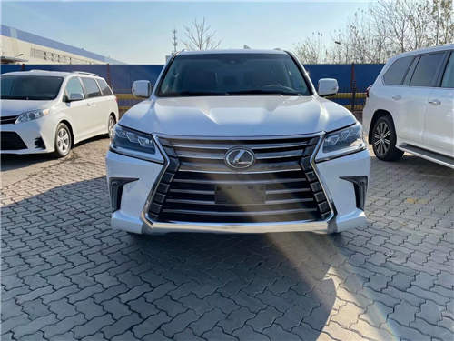 2021款雷克萨斯LX570 底盘升降抬显    