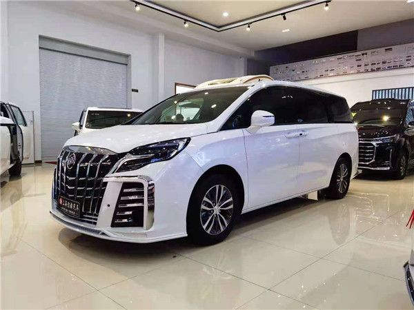 别克GL8改装商务车，雅典娜版展厅现车 