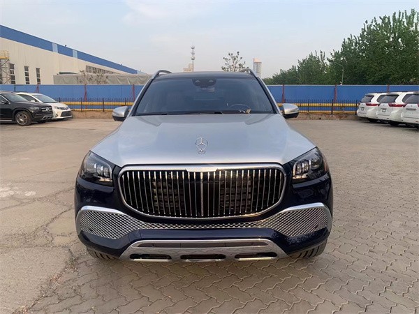 双拼色奔驰迈巴赫GLS600 港口配置齐全 