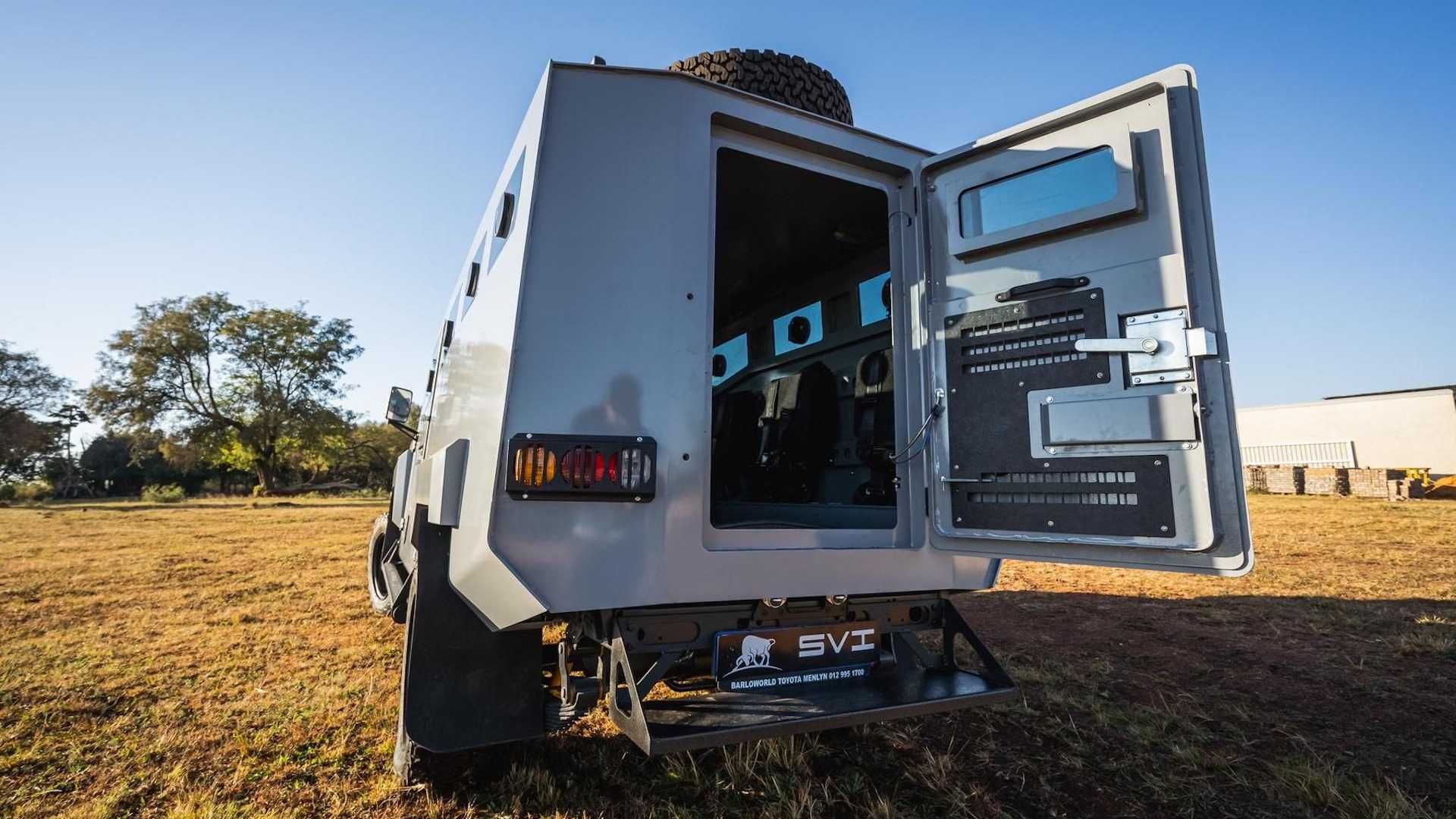 可搭8名乘客，还防地雷，基于LC79而来的装甲车够不够硬核？