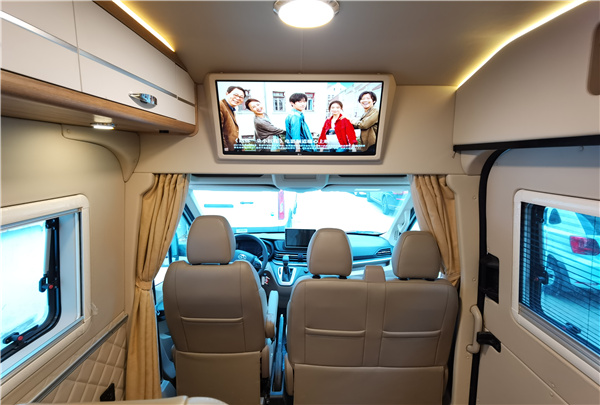 金冠宾歌b900上汽大通v90b型