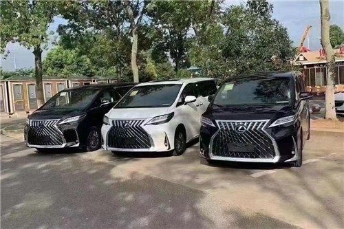 雷克萨斯LM300配置解析 四座直降5万   