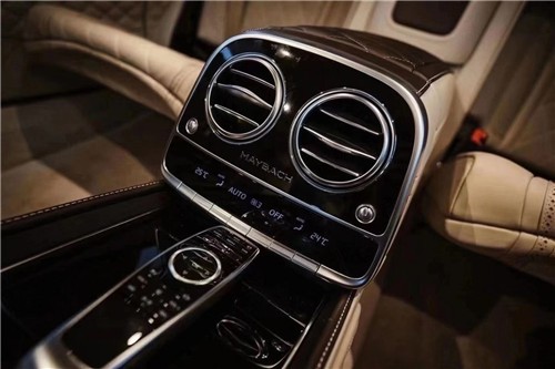 奔驰迈巴赫S680加长6.5米普尔曼实车   