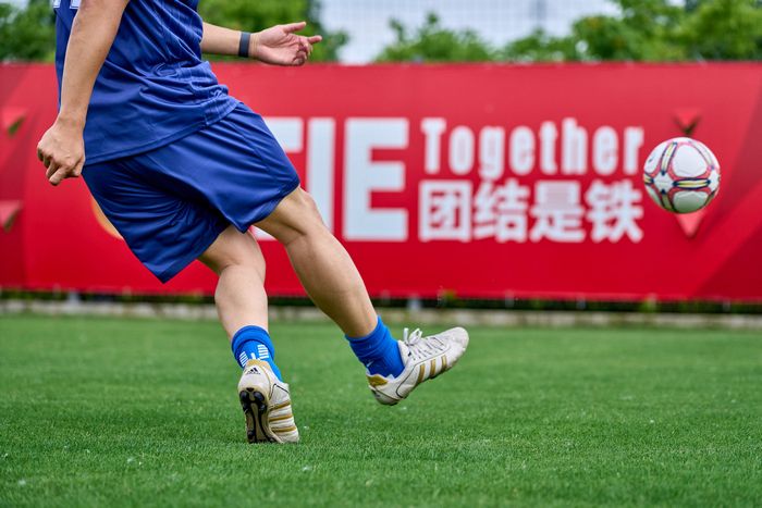 范志毅、杨晨带队，“欧洲杯赛前集训营”集结，今晚好戏要连台