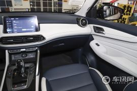 上汽集团-MG领航-300TGI 自动两驱Trophy尊享版