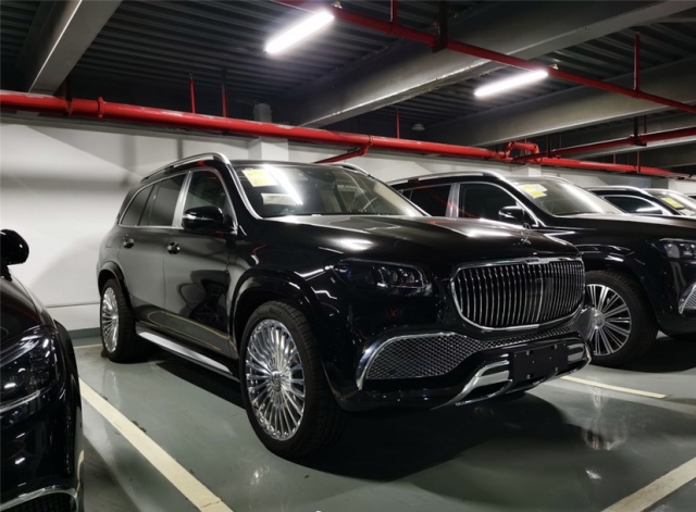 奔驰GLS600 原装魔毯悬挂现车尊贵享   