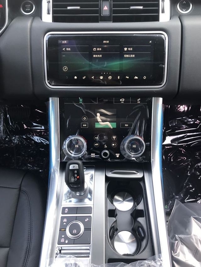 19款路虎揽胜运动2.0T汽油版 国六现车 