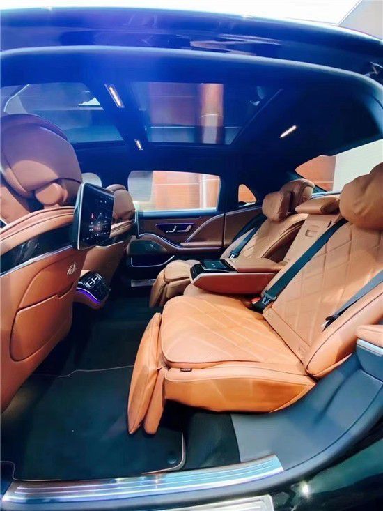 2021款奔驰迈巴赫S480最低加多钱提车  