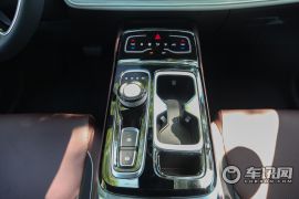 江汽集团-思皓QX-300T DCT尊荣智联型