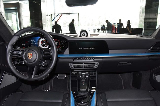 武汉保时捷911售311.45万元 现车在售         