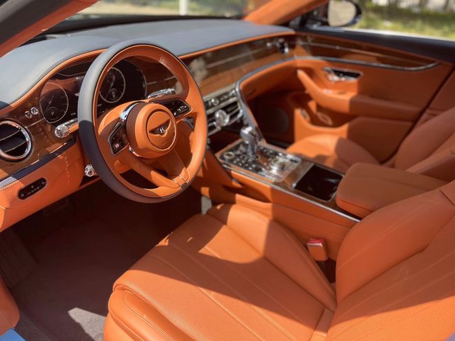 新一代宾利飞驰报价 港口现车直发全国 