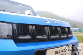 北京汽车-北京BJ40-2.3T 自动四驱刀锋英雄版至尊型