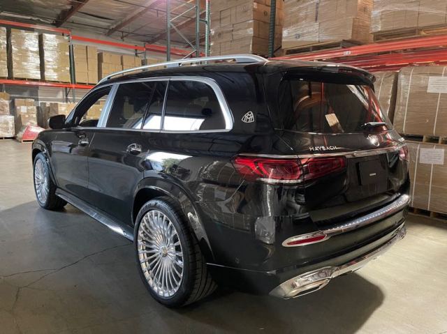2021款奔驰迈巴赫GLS600 高端商务座驾 