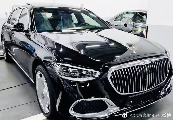 2022款奔驰迈巴赫S580 跟我一起来掀啊 