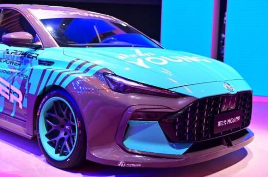 新知达人, MG潮品团：MG ONE首亮相 MGXPOWER性能猛