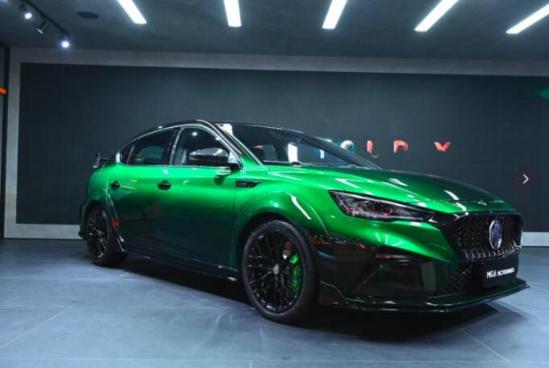 新知达人, MG潮品团：MG ONE首亮相 MGXPOWER性能猛